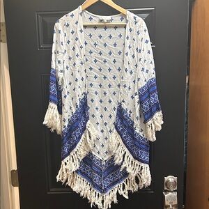 Entro White and Blue Patterned Kimono Top